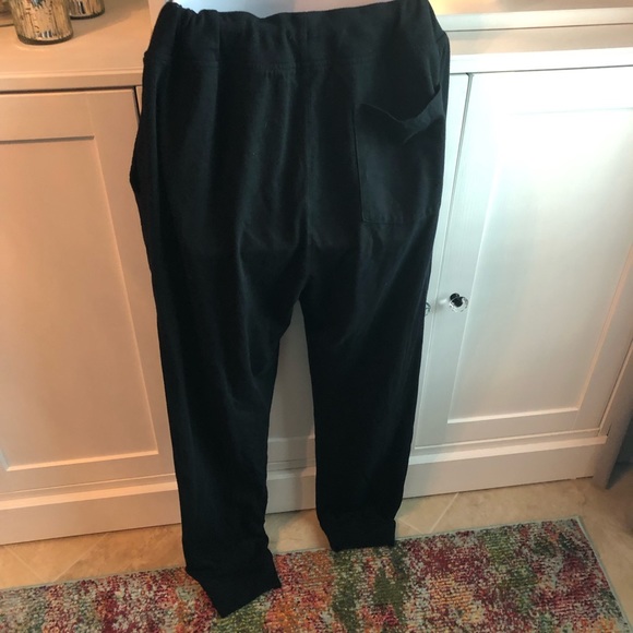 Black attack 🖤 - Picture 2 of 3